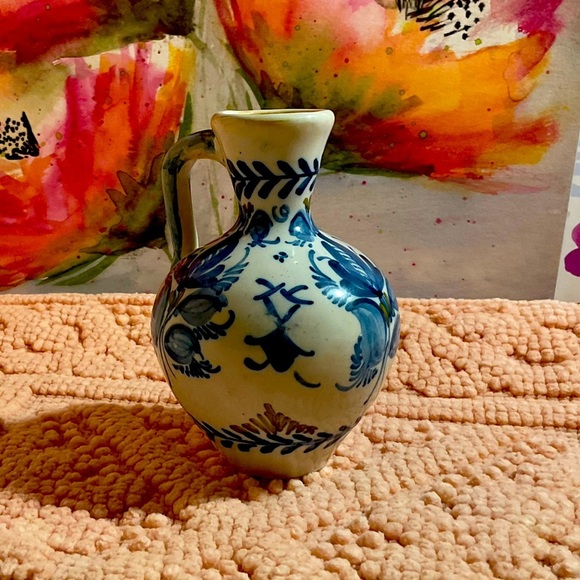 Guertes Sevilla Spanish Majolica Hand Painted Pottery small jug/pitcher - Picture 1 of 7